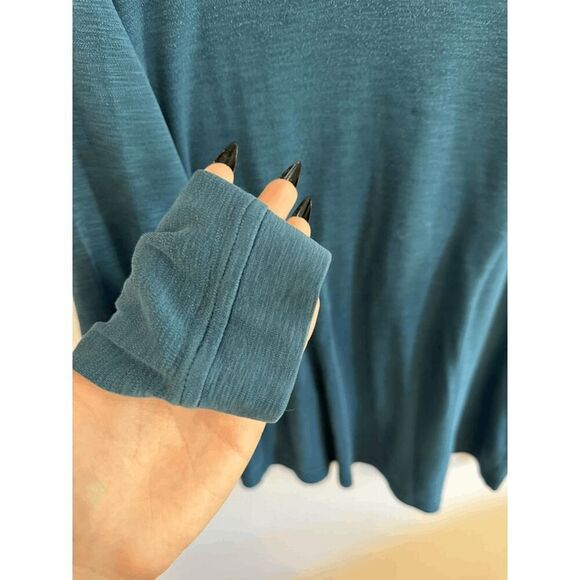 Tom James Long Sleeve V-Neck - Picture 5 of 7